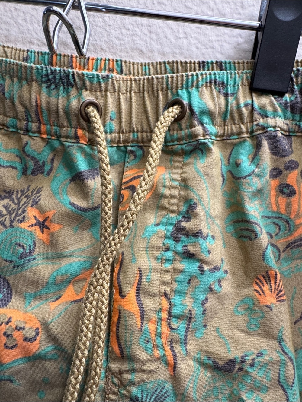 Toad&Co Women's Tan Shorts with Green and Orange Ocean Print - Picture 2 of 8